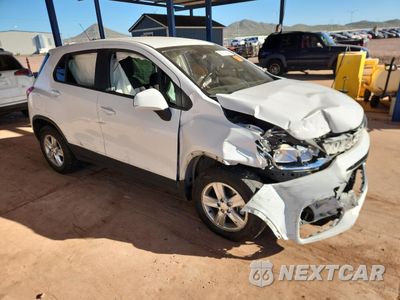 Czwarte zdjęcie samochodu z boku: 2019 CHEVROLET TRAX LS VIN:3GNCJKSB4KL357666 - miniatura