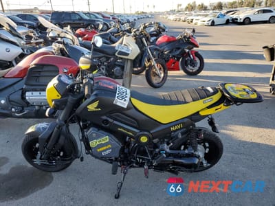 Trzecie zdjęcie samochodu z tyłu: 2023 HONDA NVA110 B VIN:3H1JK0718PD102100 - miniatura