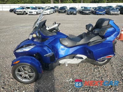 Trzecie zdjęcie samochodu z tyłu: 2012 CAN-AM SPYDER ROADSTER RT VIN:2BXJBKC15CV000835 - miniatura