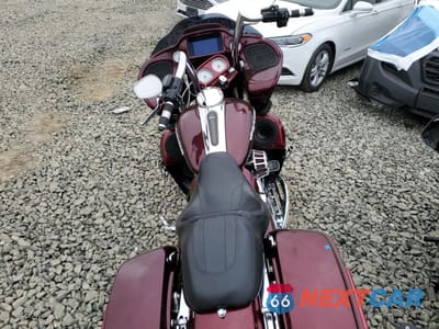 Zdjęcie 6 z 10 samochodu: 2015 HARLEY-DAVIDSON FLTRX ROAD GLIDE VIN:1HD1KHM38FB629499 - miniatura