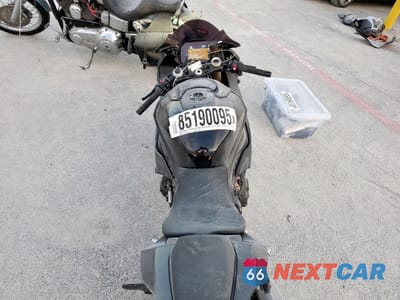 Zdjęcie 6 z 11 samochodu: 2021 BMW S 1000 RR VIN:WB10E230XM6E51691 - miniatura