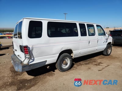 Trzecie zdjęcie samochodu z tyłu: 2000 FORD ECONOLINE E350 SUPER DUTY WAGON VIN:1FBSS31S9YHA60154 - miniatura
