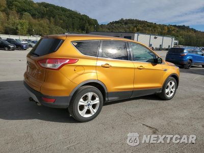 Trzecie zdjęcie samochodu z tyłu: 2016 FORD ESCAPE SE VIN:1FMCU9GX9GUA73715 - miniatura