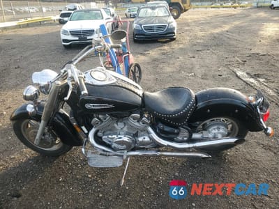 Trzecie zdjęcie samochodu z tyłu: 1998 YAMAHA XVZ13 A VIN:JYA4NKE00TA017043 - miniatura