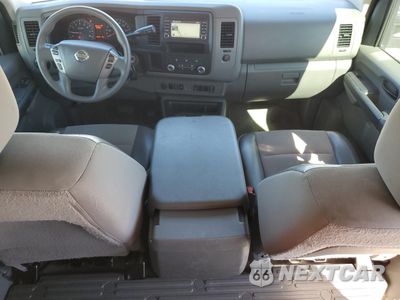 Zdjęcie 8 z 14 samochodu: 2017 NISSAN NV 3500 S VIN:5BZAF0AA5HN851056 - miniatura
