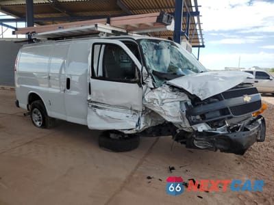 Czwarte zdjęcie samochodu z boku: 2024 CHEVROLET EXPRESS G2500 VIN:1GCWGAF70R1193709 - miniatura