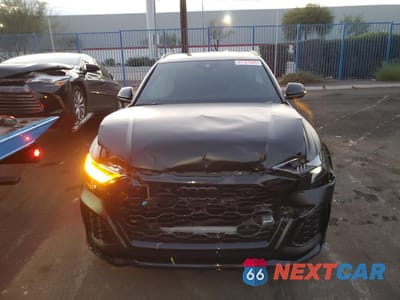 Piąte zdjęcie samochodu w środku: 2021 AUDI RS Q8 VIN:WU1ARBF1XMD037936 - miniatura