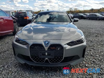 Piąte zdjęcie samochodu w środku: 2023 BMW I4 EDRIVE 35 VIN:WBY43AW03PFR47514 - miniatura