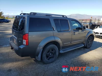 Trzecie zdjęcie samochodu z tyłu: 2005 NISSAN PATHFINDER LE VIN:5N1AR18U65C778473 - miniatura