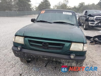 Piąte zdjęcie samochodu w środku: 2001 MAZDA B3000 CAB PLUS VIN:4F4ZR17U31TM09015 - miniatura