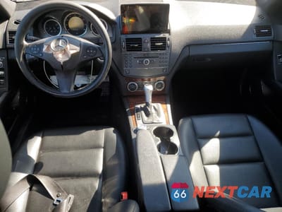 Zdjęcie 8 z 12 samochodu: 2010 MERCEDES-BENZ C 300 VIN:WDDGF5EB3AR096035 - miniatura