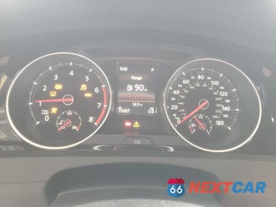 Zdjęcie 9 z 13 samochodu: 2018 VOLKSWAGEN GTI S/SE VIN:3VW447AU3JM261344 - miniatura