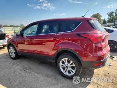 Drugie zdjęcie samochodu z przodu: 2019 FORD ESCAPE SE VIN:1FMCU0GD8KUA19042 - miniatura