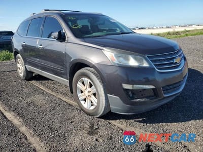 Czwarte zdjęcie samochodu z boku: 2014 CHEVROLET TRAVERSE LT VIN:1GNKRHKD7EJ361571 - miniatura