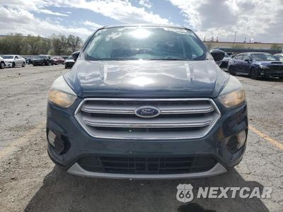 Piąte zdjęcie samochodu w środku: 2019 FORD ESCAPE SE VIN:1FMCU0GDXKUA35887 - miniatura