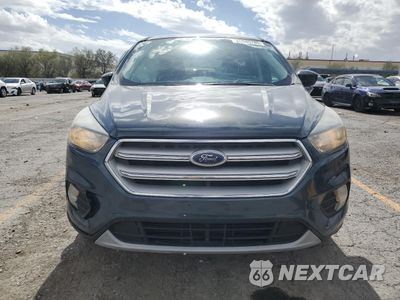 Piąte zdjęcie samochodu w środku: 2019 FORD ESCAPE SE VIN:1FMCU0GDXKUA35887 - miniatura
