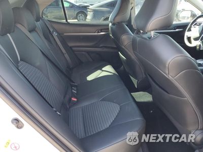 Zdjęcie 10 z 16 samochodu: 2018 TOYOTA CAMRY L VIN:4T1B11HK3JU572509 - miniatura