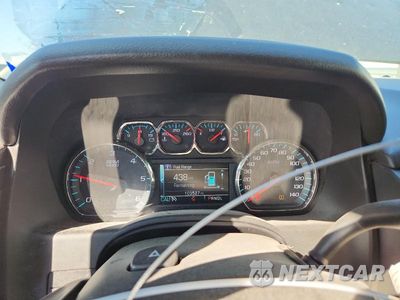 Zdjęcie 9 z 12 samochodu: 2018 CHEVROLET SUBURBAN K1500 LT VIN:1GNSKHKC2JR335869 - miniatura