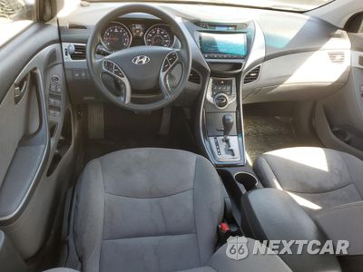 Zdjęcie 8 z 13 samochodu: 2013 HYUNDAI ELANTRA GLS VIN:5NPDH4AE7DH314362 - miniatura