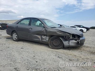 Czwarte zdjęcie samochodu z boku: 2003 TOYOTA CAMRY LE VIN:4T1BE32K23U679031 - miniatura
