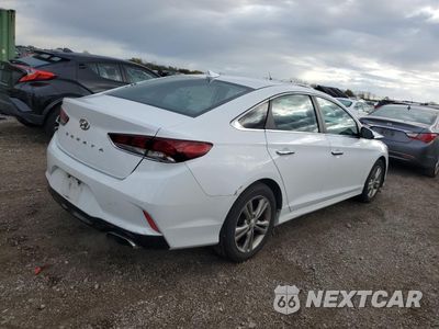 Trzecie zdjęcie samochodu z tyłu: 2018 HYUNDAI SONATA SPORT VIN:5NPE34AF2JH653344 - miniatura