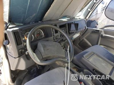 Zdjęcie 8 z 12 samochodu: 2021 ISUZU NPR HD VIN:JALC4W162M7005901 - miniatura