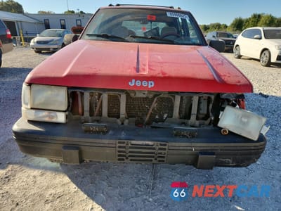 Piąte zdjęcie samochodu w środku: 1994 JEEP GRAND CHEROKEE LAREDO VIN:1J4FX58S5RC174094 - miniatura