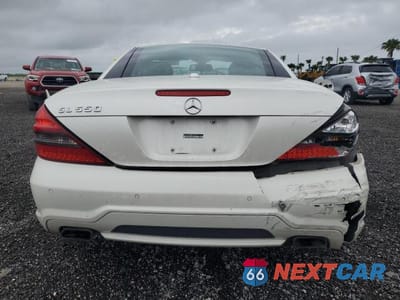 Zdjęcie 6 z 11 samochodu: 2011 MERCEDES-BENZ SL 550 VIN:WDBSK7BA3BF161782 - miniatura