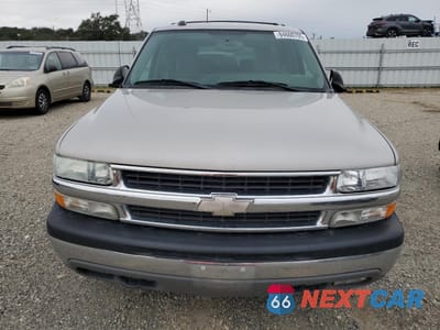 Piąte zdjęcie samochodu w środku: 2004 CHEVROLET SUBURBAN K1500 VIN:1GNFK16T34J119762 - miniatura