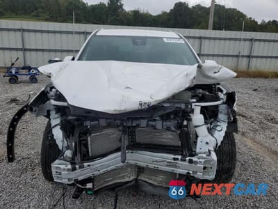 Piąte zdjęcie samochodu w środku: 2025 BUICK ENCLAVE PREFERRED VIN:5GAERARS4SJ154294 - miniatura