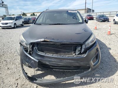 Piąte zdjęcie samochodu w środku: 2016 KIA SORENTO LX VIN:5XYPGDA32GG112846 - miniatura