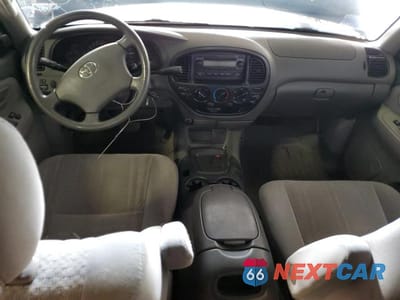 Zdjęcie 8 z 11 samochodu: 2005 TOYOTA TUNDRA DOUBLE CAB SR5 VIN:5TBDT44145S482830 - miniatura