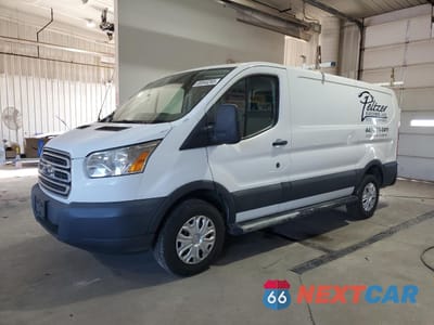 2017 FORD TRANSIT T-250 1FTYR1YM2HKA74736 - główne zdjęcie licytacji z USA - miniatura