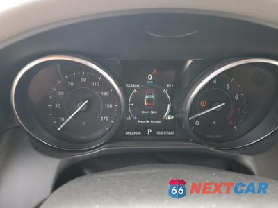 Zdjęcie 9 z 14 samochodu: 2016 JAGUAR XF PRESTIGE VIN:SAJBE4BV1GCY13495 - miniatura