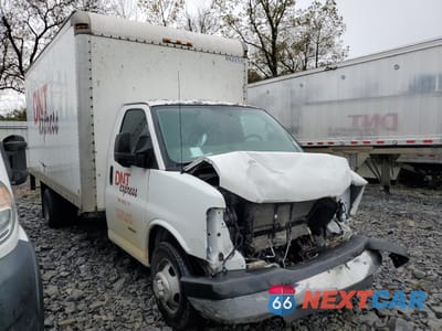 Czwarte zdjęcie samochodu z boku: 2016 CHEVROLET EXPRESS G4500 VIN:1GB6GVCG0G1127433 - miniatura