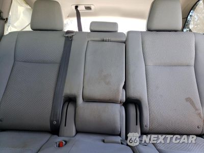 Zdjęcie 10 z 15 samochodu: 2016 TOYOTA HIGHLANDER LE VIN:5TDZKRFH5GS176925 - miniatura