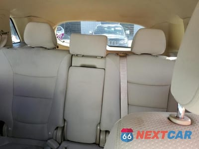 Zdjęcie 10 z 13 samochodu: 2011 KIA SORENTO LX VIN:5XYKT3A14BG084622 - miniatura