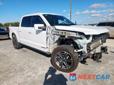Czwarte zdjęcie samochodu z boku: 2023 FORD F150 SUPERCREW VIN:1FTFW1ED4PFB40425 - miniatura