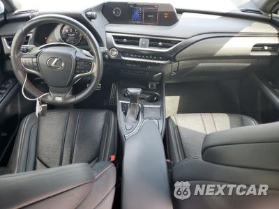 Zdjęcie 8 z 15 samochodu: 2019 LEXUS UX 200 VIN:JTHY3JBH6K2000853 - miniatura