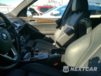 Zdjęcie 8 z 13 samochodu: 2019 BMW X3 SDRIVE3 VIN:5UXTR7C53KLR47052 - miniatura