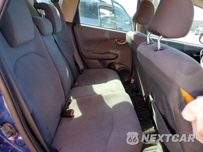 Zdjęcie 11 z 15 samochodu: 2013 HONDA FIT VIN:JHMGE8H35DC039618 - miniatura