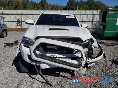 Piąte zdjęcie samochodu w środku: 2023 TOYOTA TACOMA DOUBLE CAB VIN:3TMCZ5AN5PM576944 - miniatura