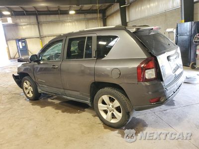 Drugie zdjęcie samochodu z przodu: 2016 JEEP COMPASS LATITUDE VIN:1C4NJDEB1GD596324 - miniatura