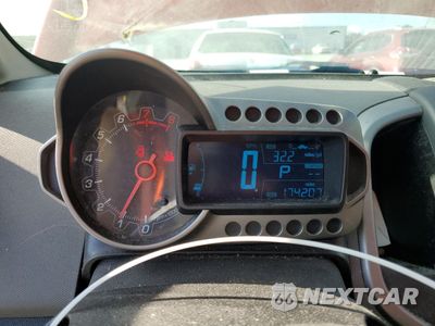 Zdjęcie 9 z 12 samochodu: 2014 CHEVROLET SONIC LS VIN:1G1JA5SH5E4210331 - miniatura