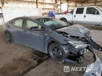 Czwarte zdjęcie samochodu z boku: 2025 TOYOTA PRIUS LE VIN:JTDACAAU1S3056906 - miniatura