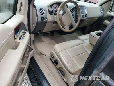 Zdjęcie 8 z 12 samochodu: 2005 FORD F150 VIN:1FTPX14595NB51838 - miniatura