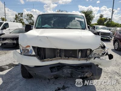 Piąte zdjęcie samochodu w środku: 2018 NISSAN NV 1500 S VIN:1N6BF0KM6JN809849 - miniatura