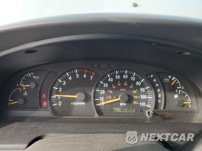 Zdjęcie 9 z 12 samochodu: 2000 TOYOTA TUNDRA SR5 VIN:5TBKT441XYS069810 - miniatura