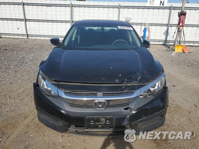 Piąte zdjęcie samochodu w środku: 2018 HONDA CIVIC LX VIN:2HGFC2F53JH523740 - miniatura