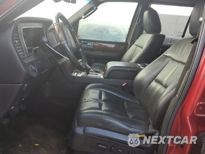 Zdjęcie 7 z 12 samochodu: 2013 LINCOLN NAVIGATOR VIN:5LMJJ2J55DEL07382 - miniatura